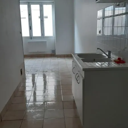 T2 non meublé, proche lycée C. Vernet