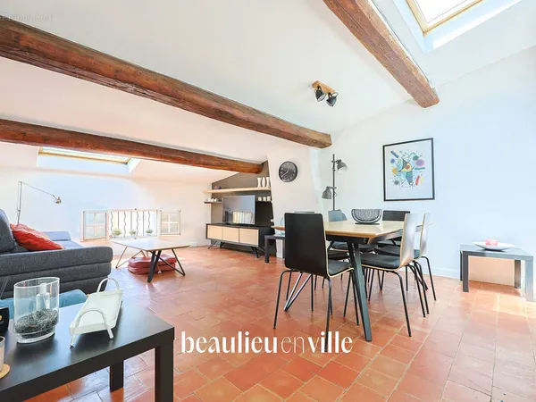 Aix centre - mairie - duplex - t3 - 80m2 - 405 000€