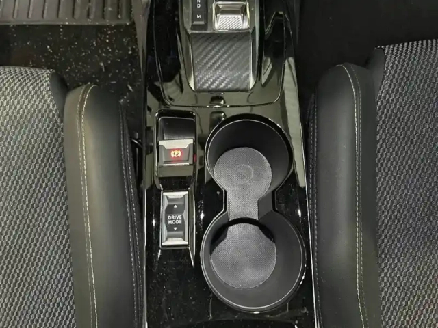 Peugeot 2008 puretech 130 s&amp;s eat8 — photo 42