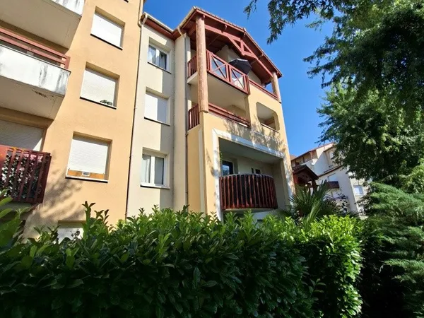 Pau Quartier Université, T2 BIs avec terrasse, parking et ca