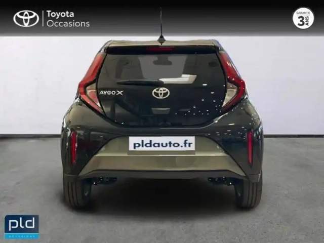 Toyota Aygo x 1.0 vvt-i 72ch design s-cvt — photo 7