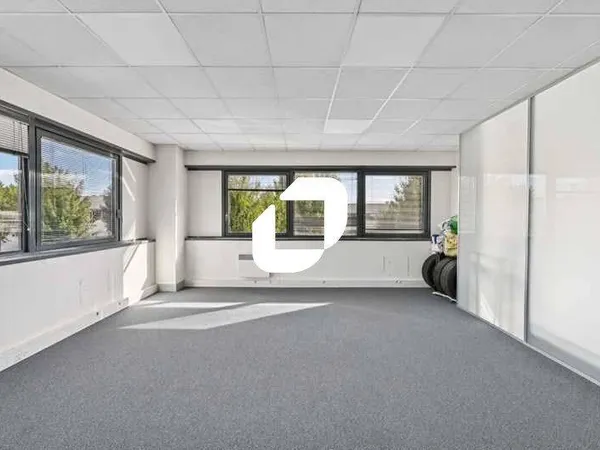 Bureaux 270 m²