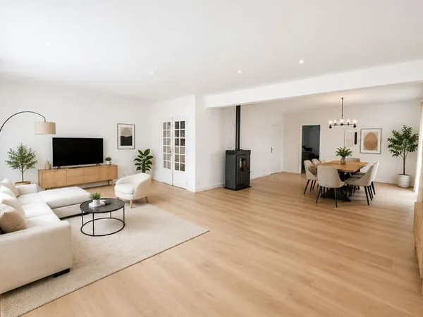 Maison 8 pièces 284 m²