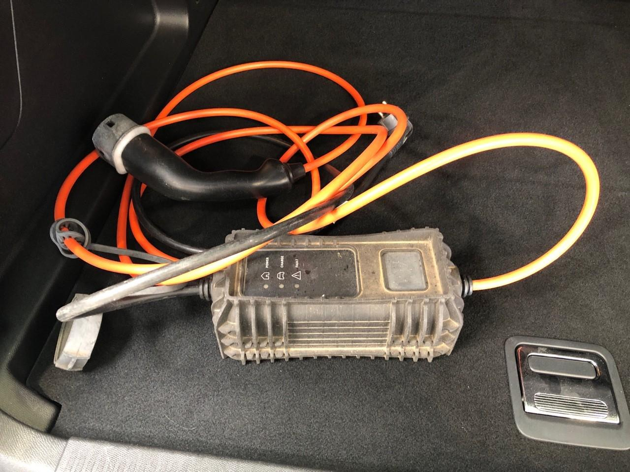 Citroën C5 Aircross hybride rechargeable 225 s&s e-eat8 c-series — photo 17