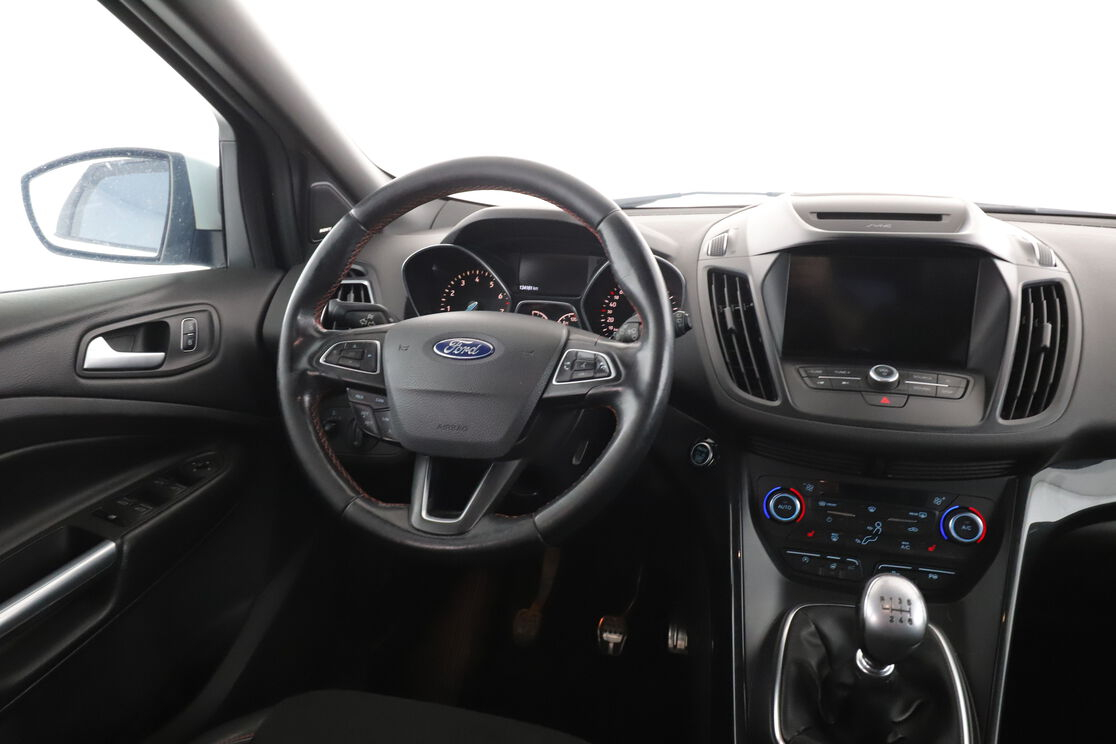 Ford Kuga 1.5 EcoBoost ST Line 4x2 — photo 12