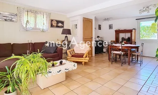 Challans, Maison, deux appartements, jardin