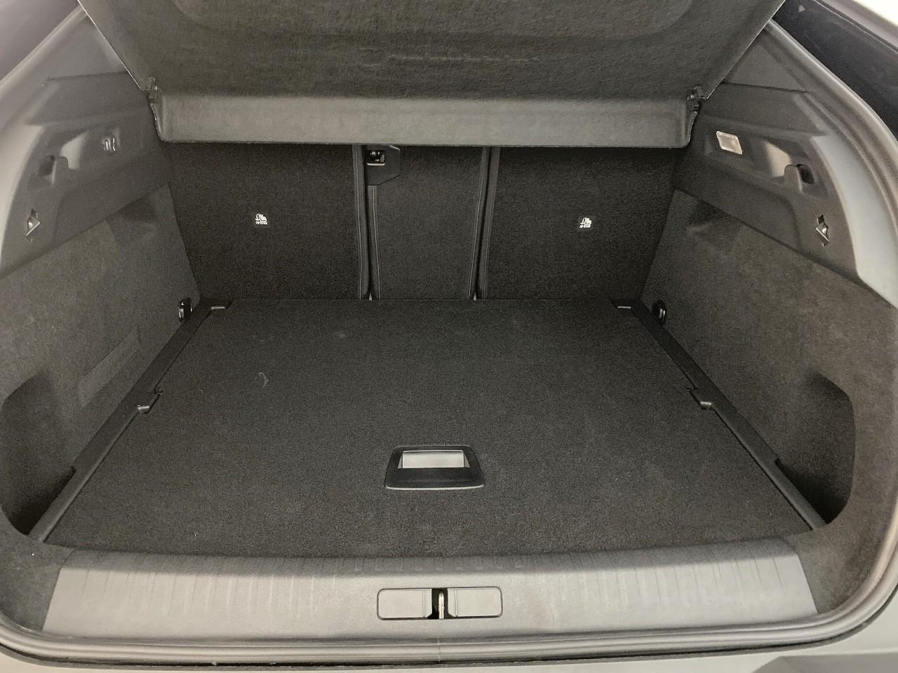Peugeot 3008 plug-in hybrid 195 e-dcs7 gt — photo 6