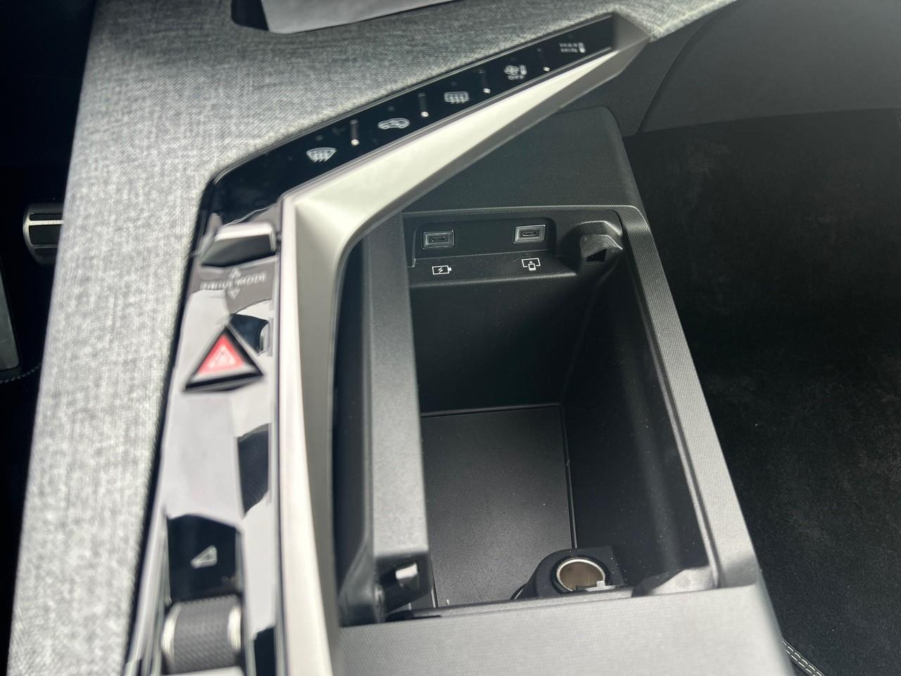 Peugeot 3008 1.2 hybrid 145ch gt e-dcs6 — photo 14