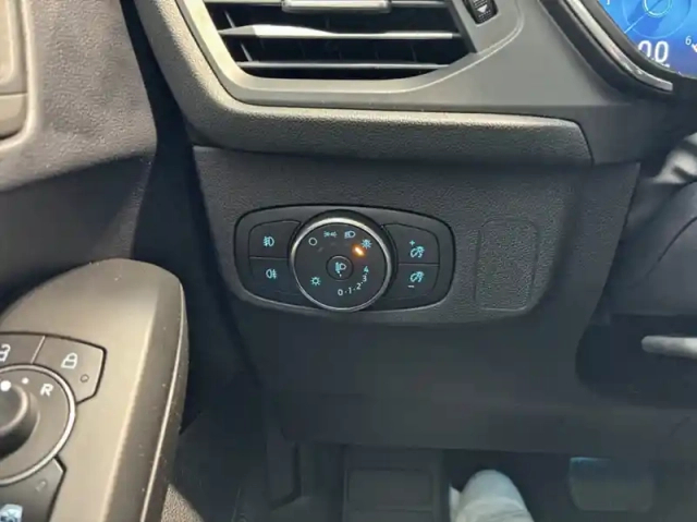 Ford Focus 1.5 ecoblue 115ch titanium x business bva8 — photo 30