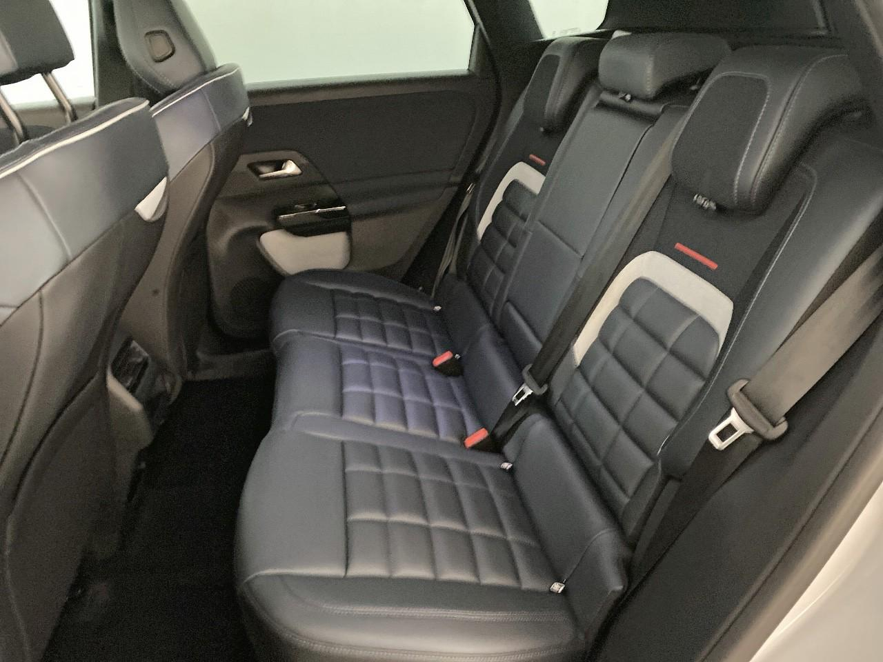 Citroën C5 Aircross hybride 145 ch e-dcs6 max — photo 10