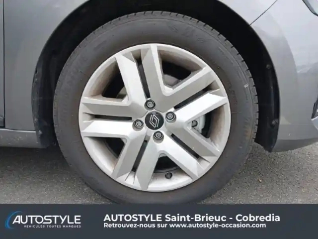 Renault Clio 1.5 dci 100ch evolution — photo 9