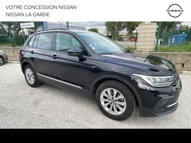 Volkswagen Tiguan 1.5 tsi 150ch life business dsg7 — photo 17