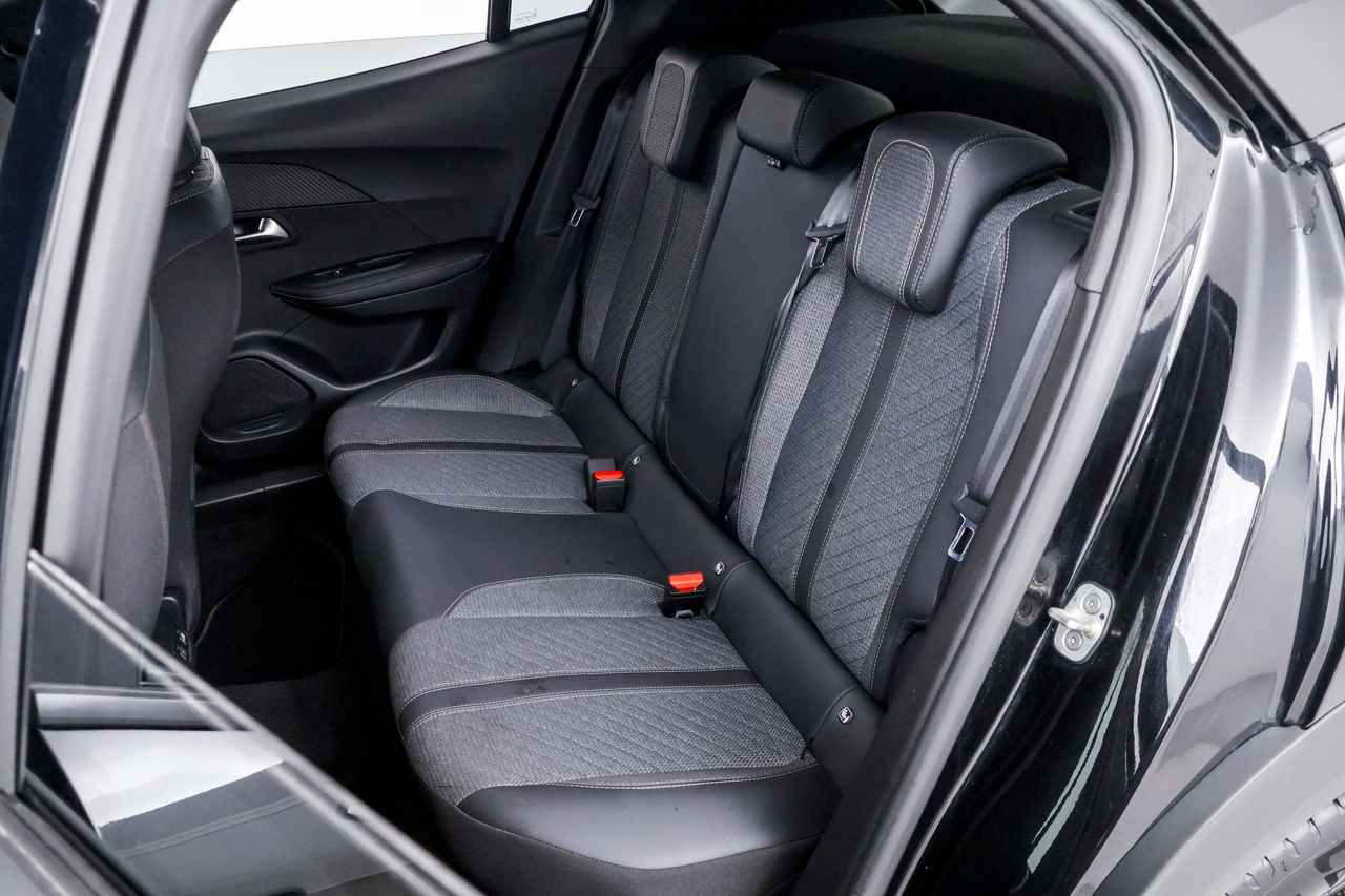 Peugeot 2008 — photo 31