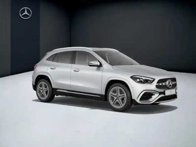 Mercedes Gla 200 d amg line — photo 13