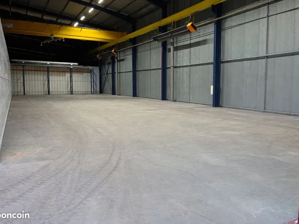 Local d activites / entrepot de stockage 2 CELLULES DE 400 m² location z i de ruitz 62620