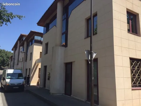 Loue bureaux 50 m2 Aix centre ville
