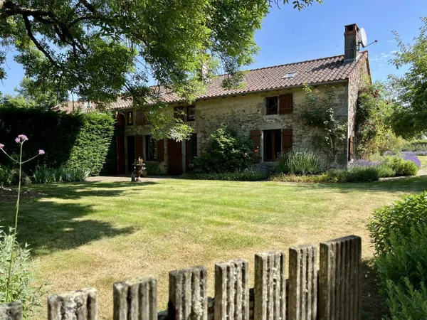 Maison 4 pièces 185 m²