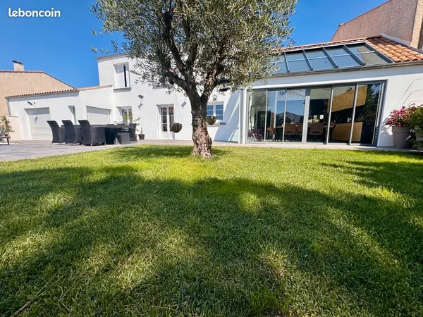 Maison 237 m² - 5 chambres - marsilly