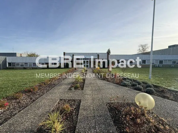 Local d'activité 2000 m²