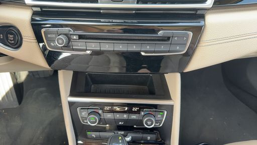 BMW Serie 2 Active Tourer 220i 192 Steptronic8 - Luxury – 2017 – 50313 km – Essence – Boîte Automatique — photo 40