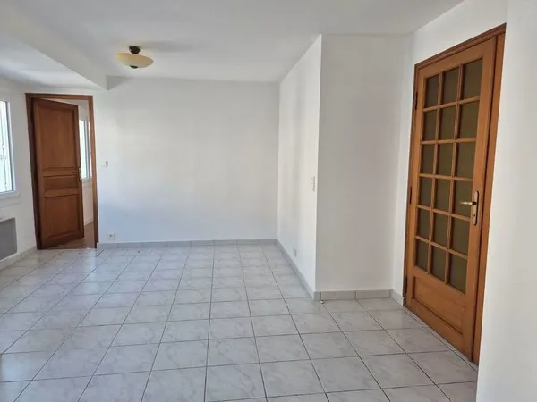 Appartement - 3 pièces - 69m2 + Cave 15m2 - St Nazaire 44600