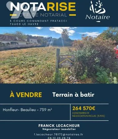 Terrain 739 m²