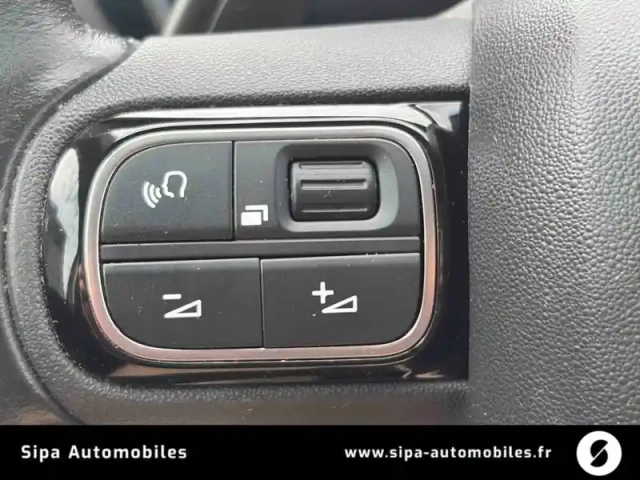 Citroën C5 Aircross hybride rechargeable 225 e-eat8 — photo 29