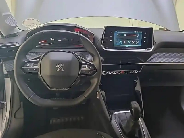 Peugeot 208 puretech 75 s&amp;s bvm5 — photo 8