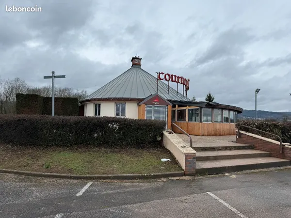 Local professionnel ex restaurant courtepaille Fixin