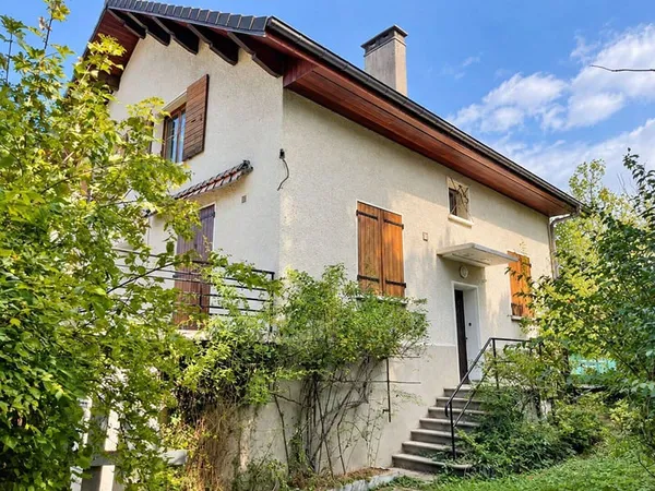 Maison 6 pièces 186 m²