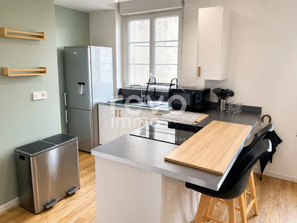 Angers centre ville, T2 meublé de 43 m² – Loué 950 €/mois – Bail jusqu'en 2027 – Rentabilité 5,3 %