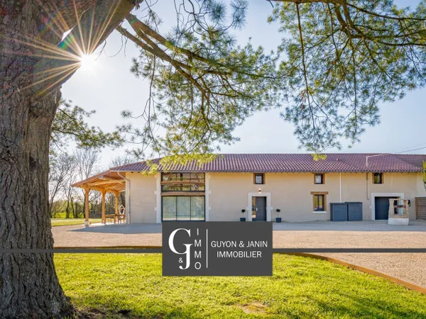 Maison 6 pièces 304 m²