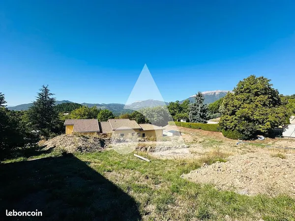 Terrain 786 m² CHÂTEAUVIEUX
