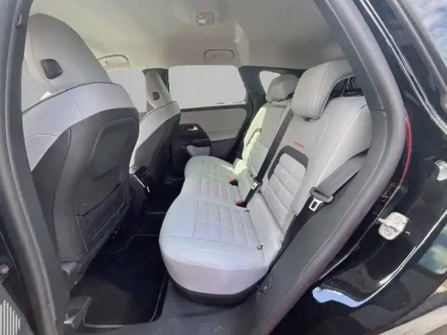 Citroën C5 Aircross hybride rechargeable 195 e-eat7 — photo 12