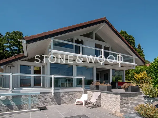 Maison contemporaine avec piscine et panorama d'exception à