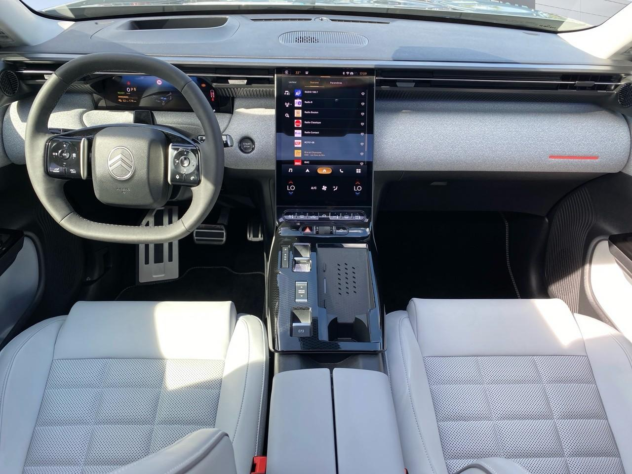 Citroën C5 Aircross electrique 210ch 78kwh autonomie confort max — photo 8