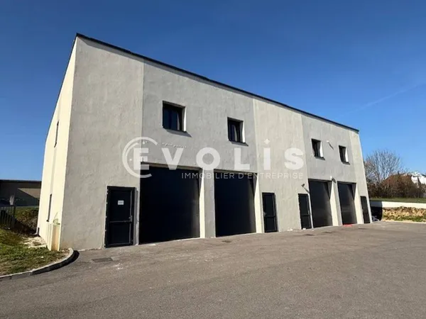 Local d'activité 120 m²