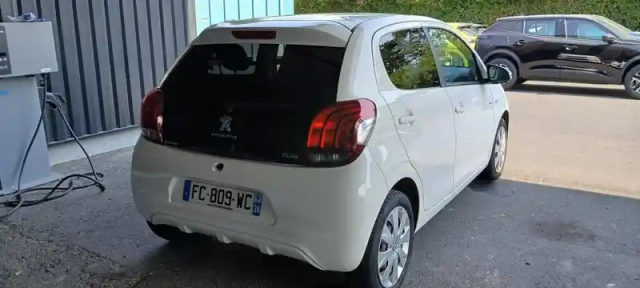 Peugeot 108 vti 72ch bvm5 — photo 6