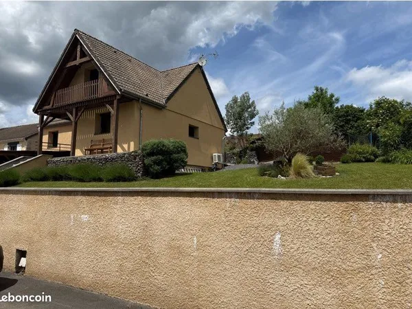 Belle maison avec piscine - calme et charme