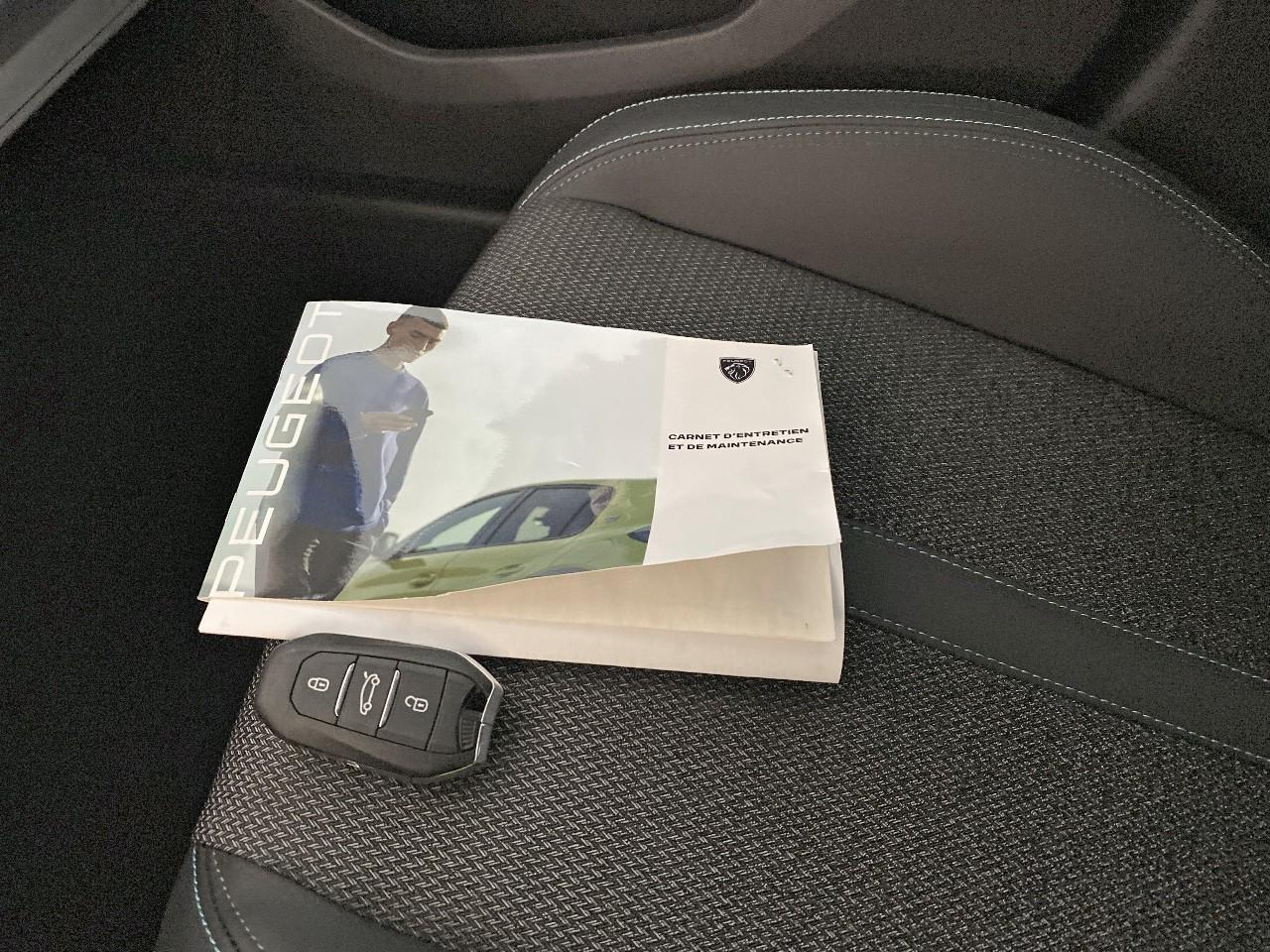 Peugeot 308 hybrid 145 e-dcs6 allure — photo 18
