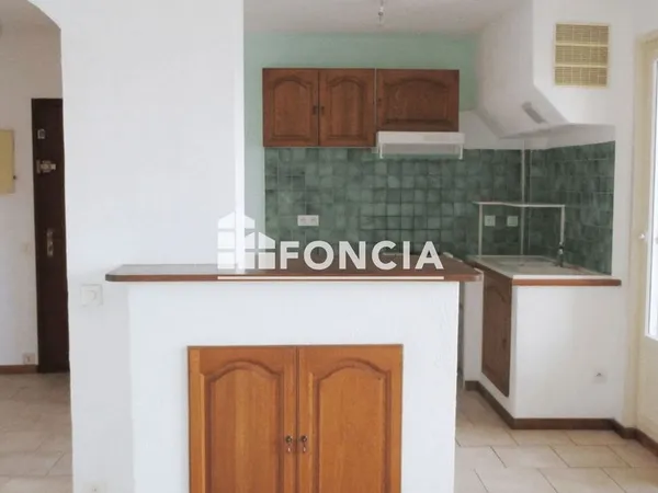 Appartement Location Saint-Clair-du-Rhône 3p 58m² 695€