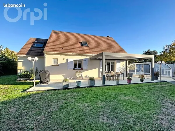 Maison 6 pièces 140 m²