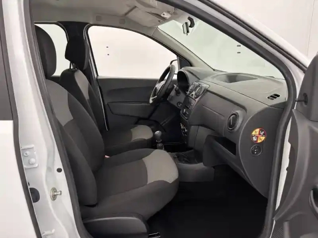 Dacia Lodgy blue dci 95 7 places — photo 23