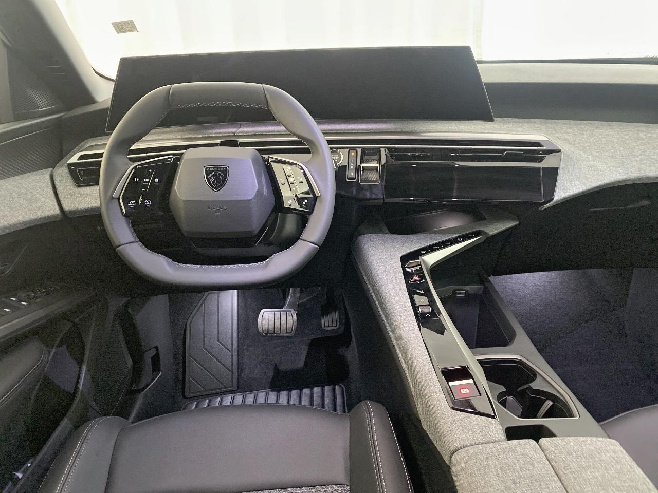 Peugeot 5008 hybrid 145 ch e-dcs6 allure — photo 8