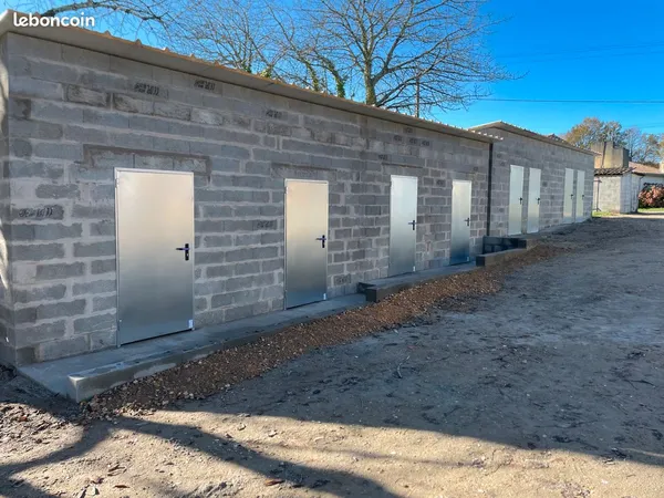 Box containers garage
