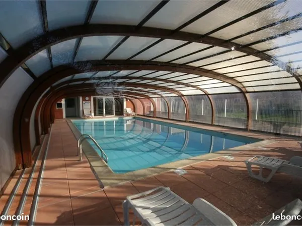 Maison rés privé sécurisée avec piscine chauffée