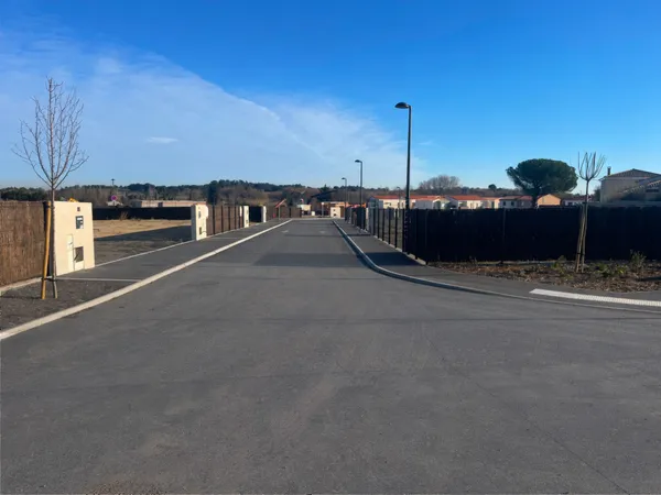 Terrain en lotissement 237 m²