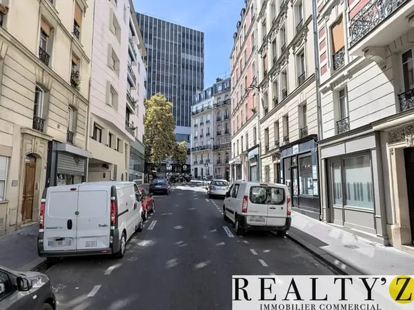 Boutique 77 m²