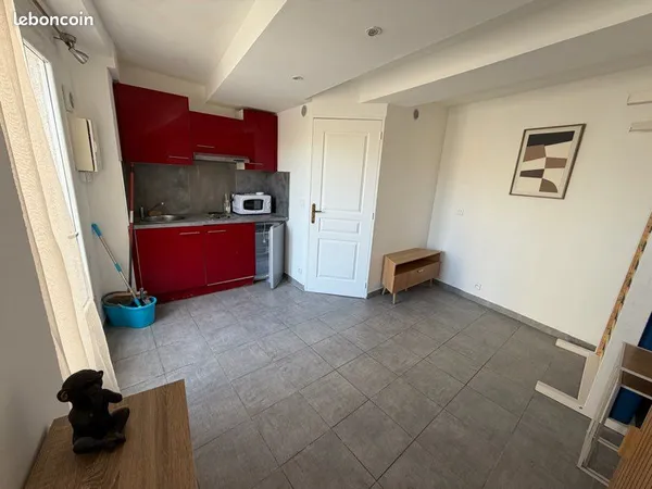 Studio lumineux 16 m² - Draguignan