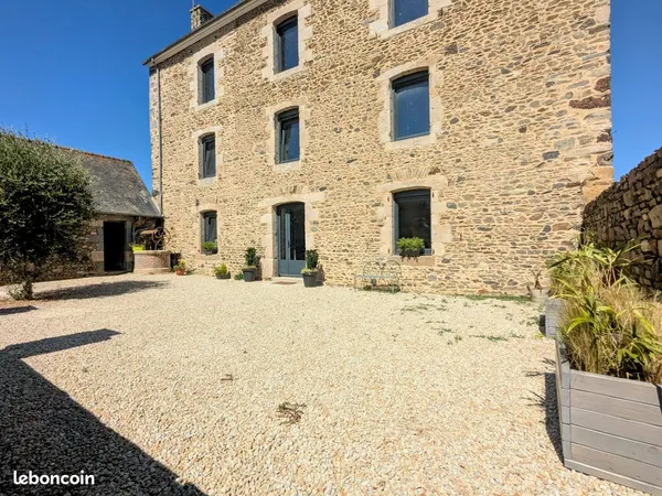Maison 5 pièces 140 m²